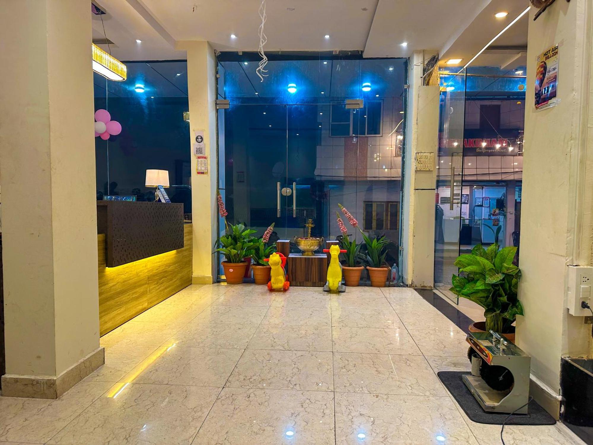 Hotel Payal & Restaurent Pachmarhi Bagian luar foto