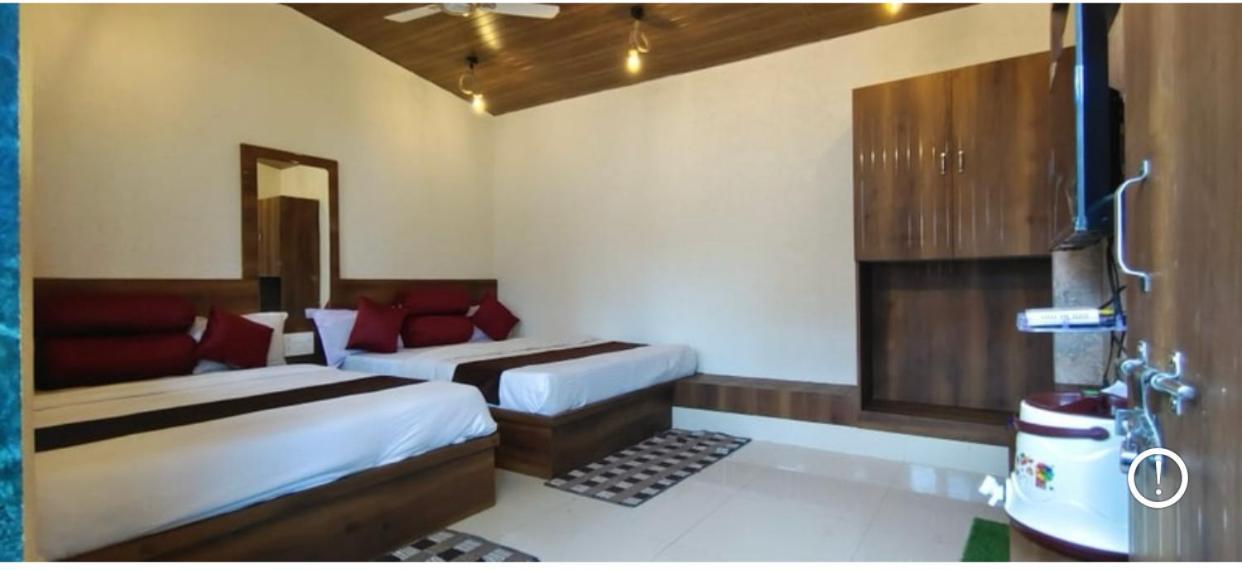 Hotel Payal & Restaurent Pachmarhi Bagian luar foto